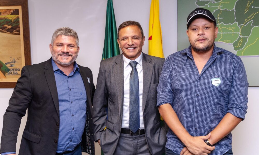 Em Brasília, Sérgio Lopes e Sergio Mesquita apresentam projetos e pedidos para Epitaciolândia aos parlamentares acreanos