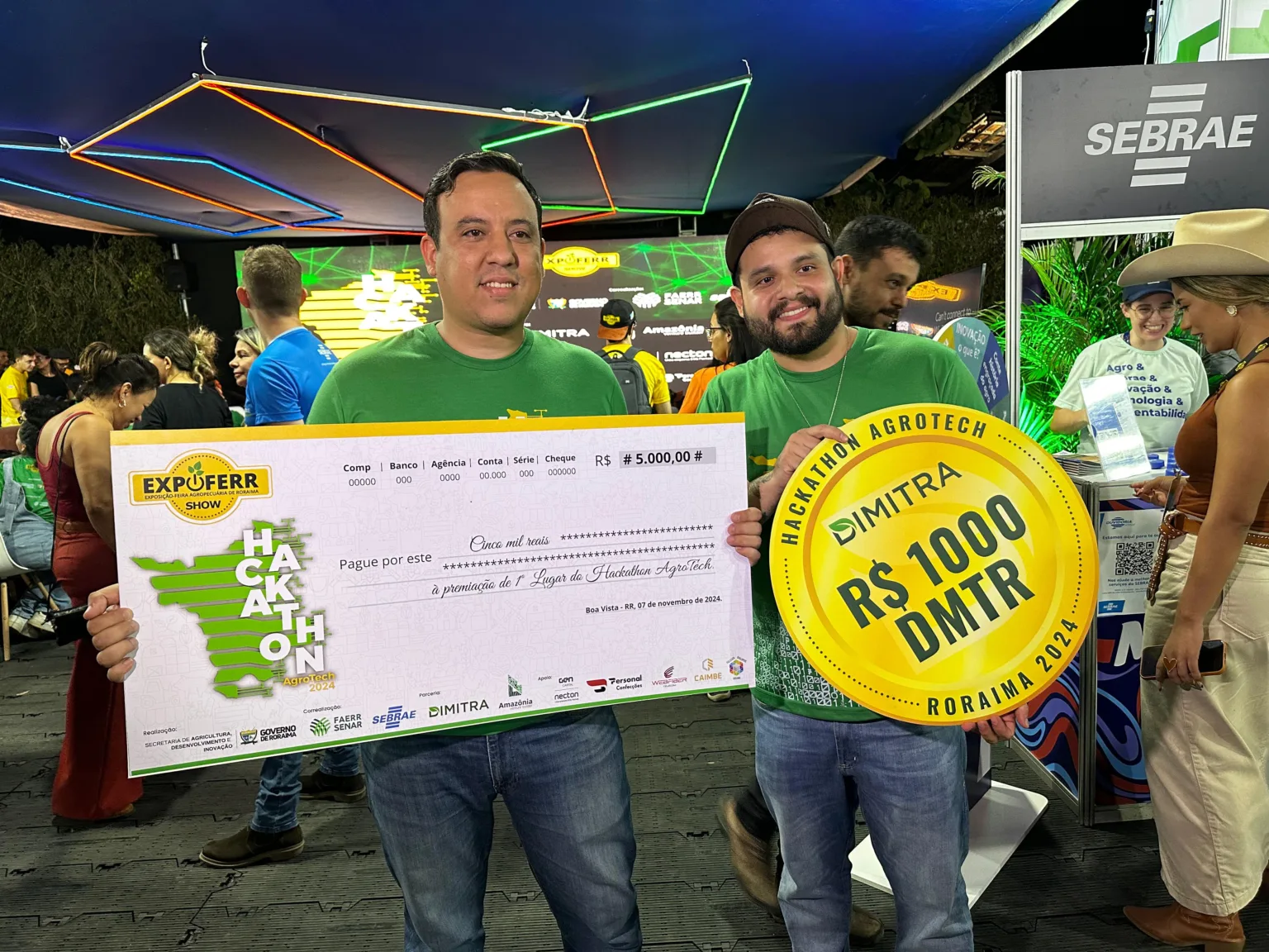 Equipe vencedora do Hackathon ganha com projeto sobre combate à mosca da carambola