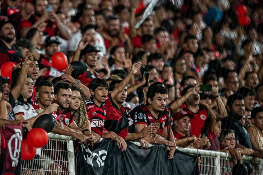 Flamengo publica galeria de fotos de jogo na Arena; veja se você está nela