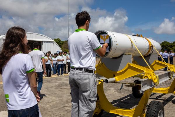 Foguete que será lançado pela FAB vai levar mensagens de alunos ao espaço