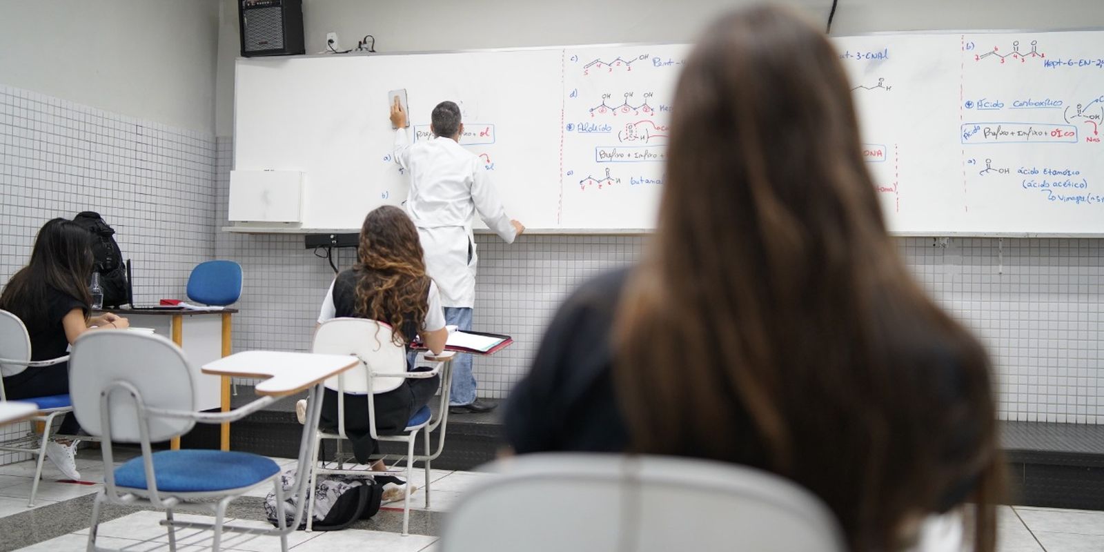 MEC estuda usar Enade como seleção unificada para professores