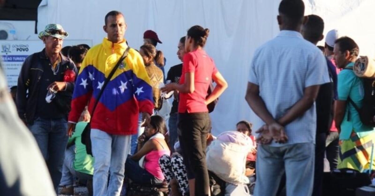 Venezuelanos lideram admissões de migrantes no mercado de trabalho formal brasileiro