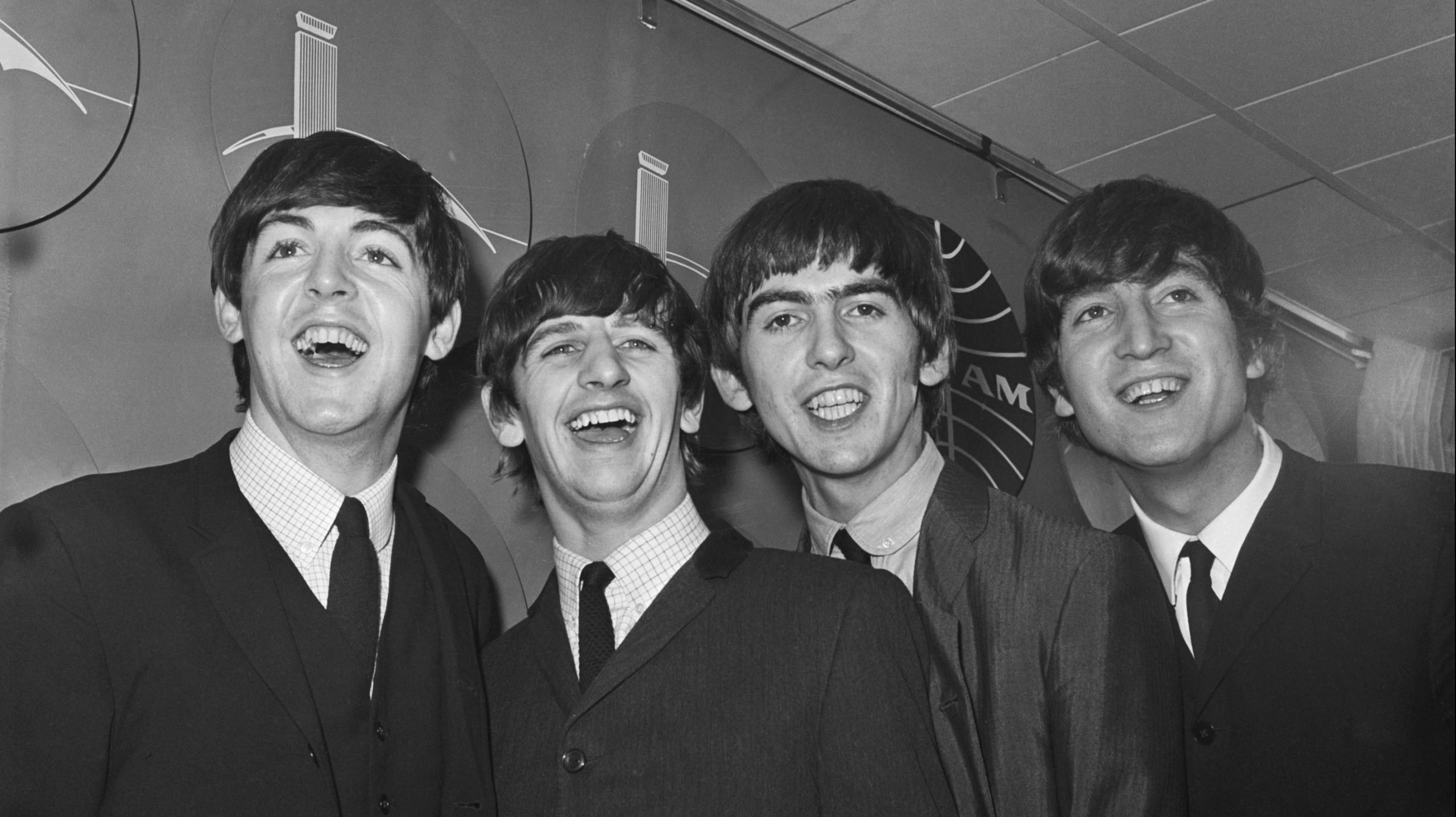 Versão inédita de “Michelle“, dos Beatles, é encontrada em cofre de cantor