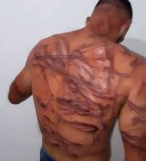 ​VÍDEO: Homem é açoitado após supostamente tentar roubar caminhão