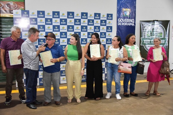 Aqui Tem Dono: 180 famílias da capital e do interior são contempladas com títulos definitivos