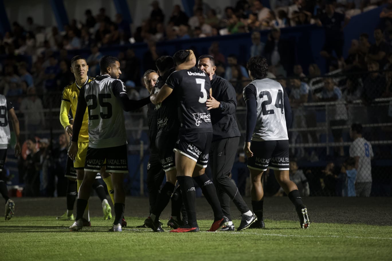 Com um a menos, ABC segura empate fora de casa contra o Londrina