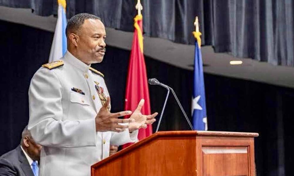 Comandante do Southcom visita Brasil e Acre para reforçar cooperação no combate ao crime organizado