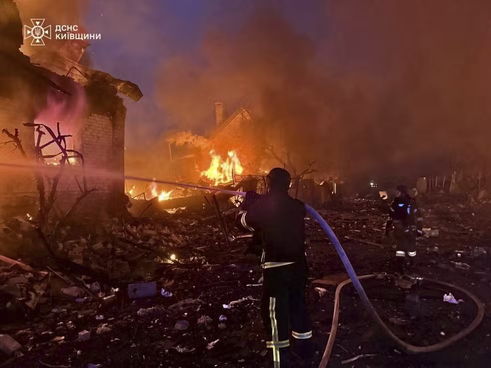 Rússia realiza maior ataque aéreo contra Ucrânia horas antes de troca de prisioneiros de guerra