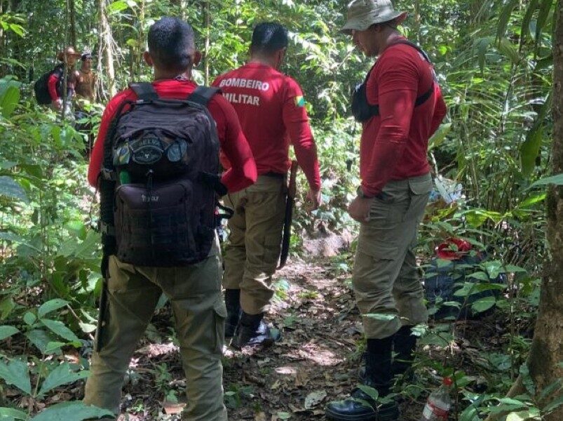 Bombeiros resgatam com vida desaparecido após 36 horas de buscas em mata fechada no Rio Gregório