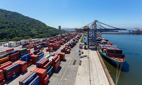 Decreto regulamenta a cabotagem no Brasil; custo do frete do transporte de cargas deve cair