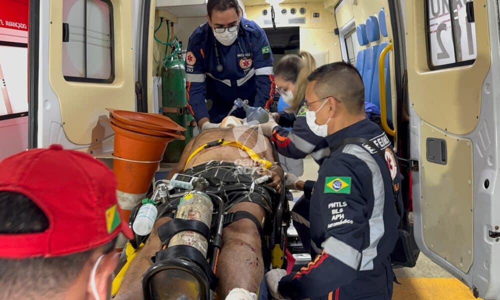 Entregador morre após ser atingido por carro em alta velocidade; motorista embriagado é preso em Rio Branco
